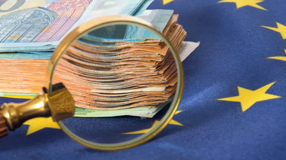 Euro-Scheine unter der Lupe